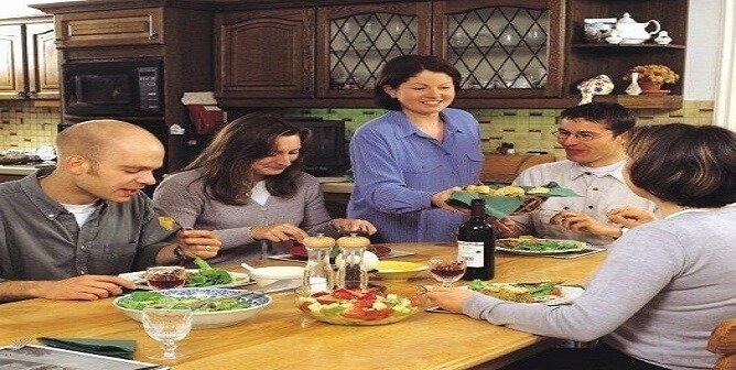 host-family-meal