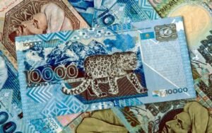 92212977 CP3XN7 10000 Tenge money of Kazakhstan Image shot 2011 Exact date unknown. xlarge translM84Anrx6 VEBe9bSdY FXH4eoNs9dwJDqQG3dVn4jI