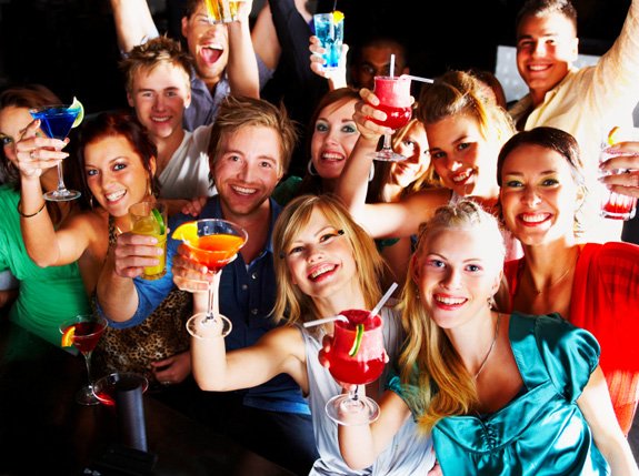 DBG-Bar-Crowd