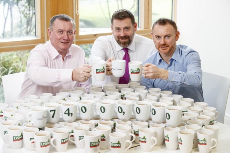 74m cups of tea for Pieta 02