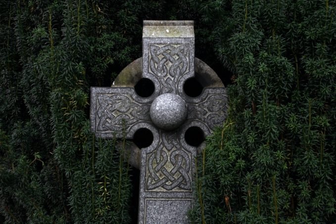 Celtic Cross in the UK - The four Celtic festivals: between tradition and modernity