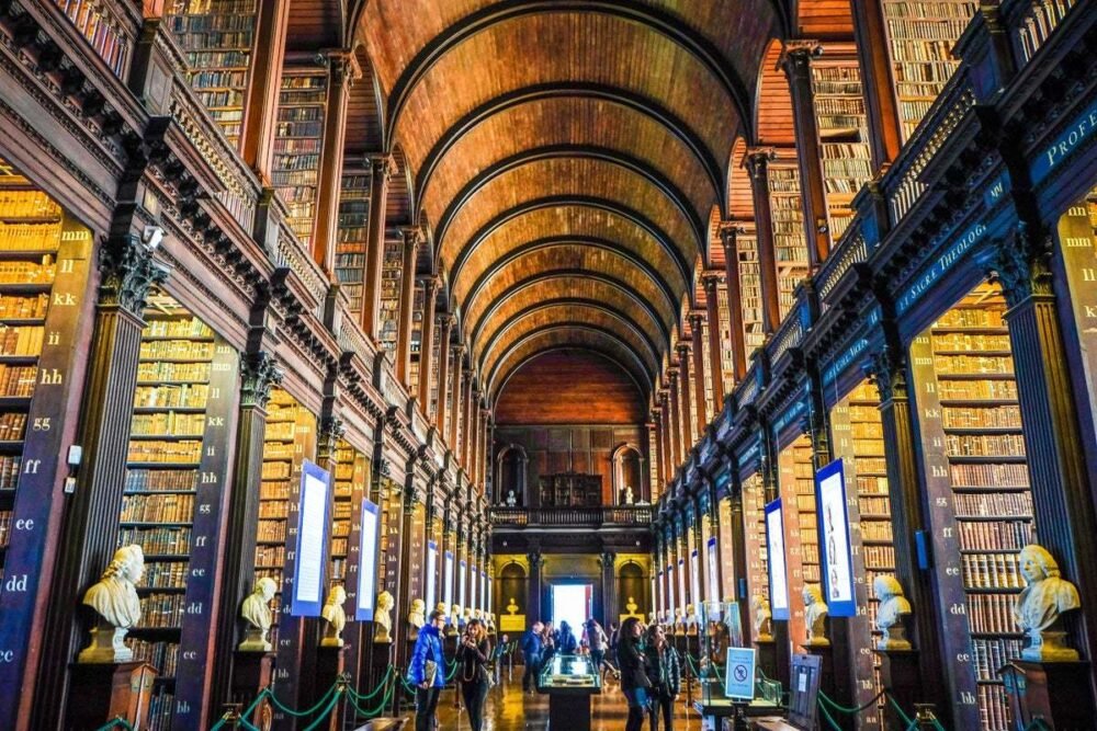 book of kells trinity college dublin