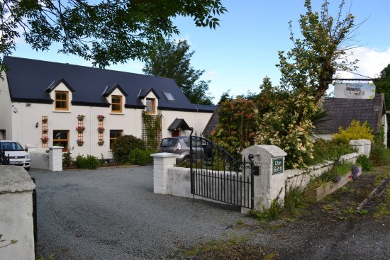 the glen farmhouse