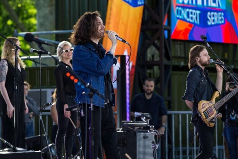 andrew hozier byrne performs during the good morning e37048 1600