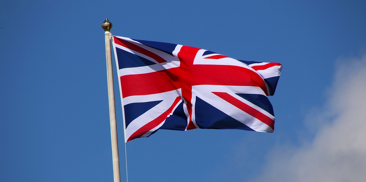 Moving to the UK Guide: Relocation & Essentials 1 moving to the uk