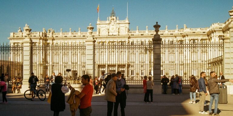 spain neighborhoods, best places to live in spain