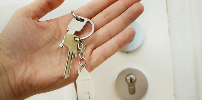 UK Temporary Housing: Short-Term Accommodation Guide 1 UK Temporary Housing