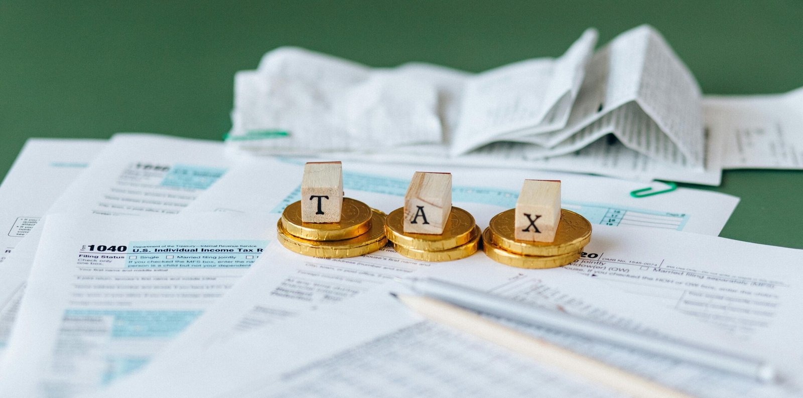 Understanding Taxes & Social Security in Canada 1 Taxes