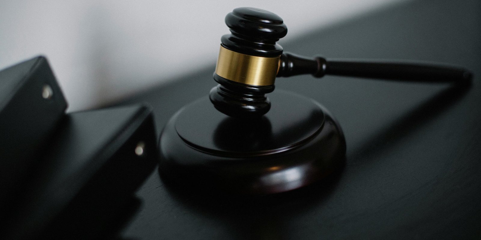 Important Laws, Regulations, and Legal Rights in Canada 1 laws