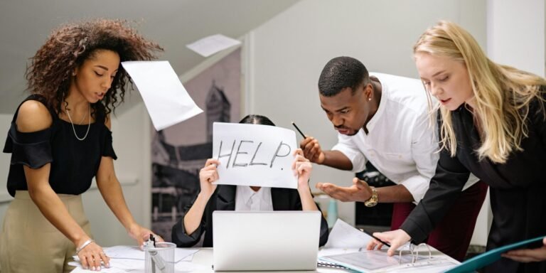 dubai unemployment benefits