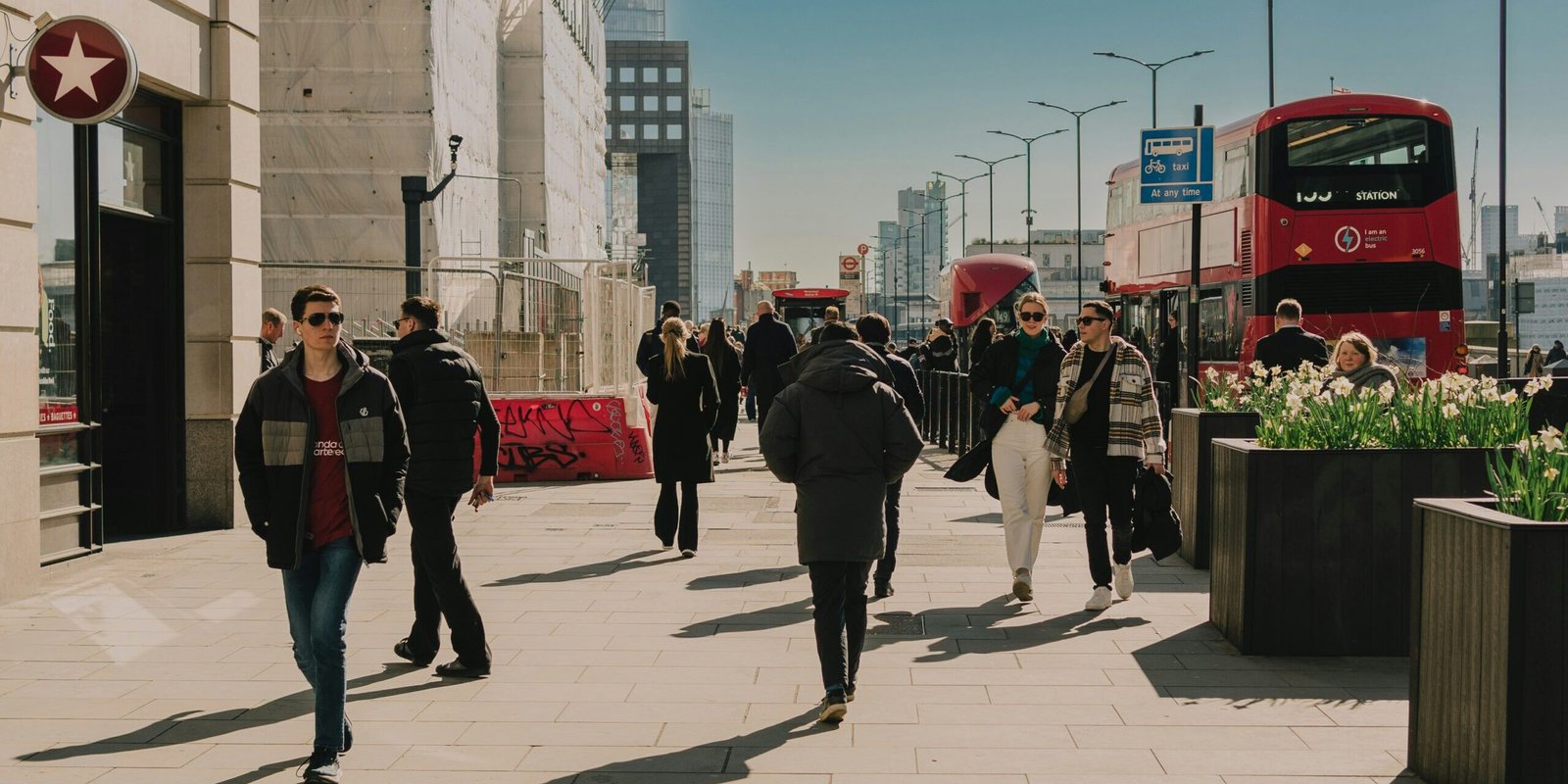 Understanding Social Security in the UK: For Nationals & Expats 1 Understanding Social Security in the UK