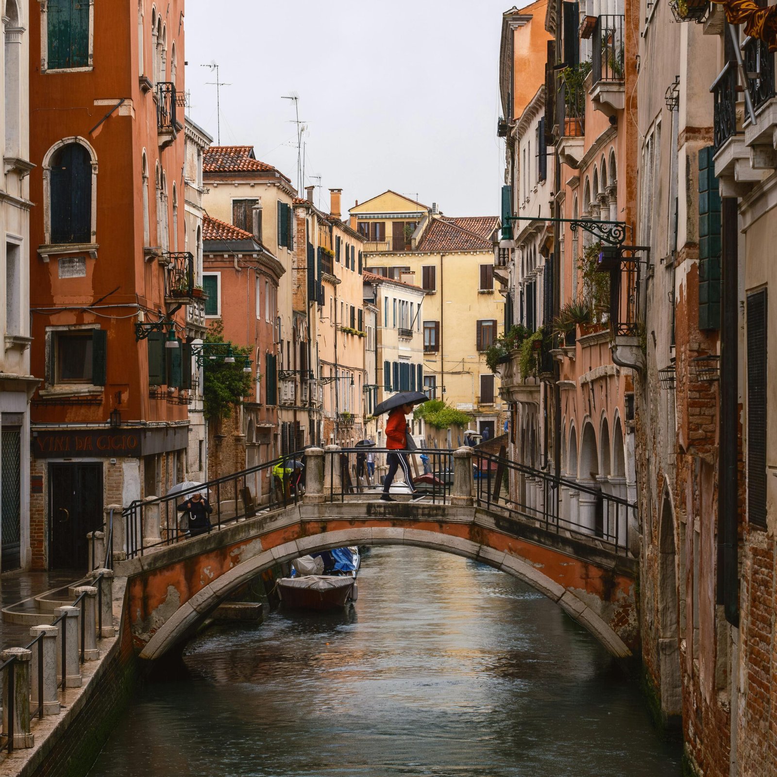 Why Italian Sundays Feel Different (And How to Make the Most of Them)
