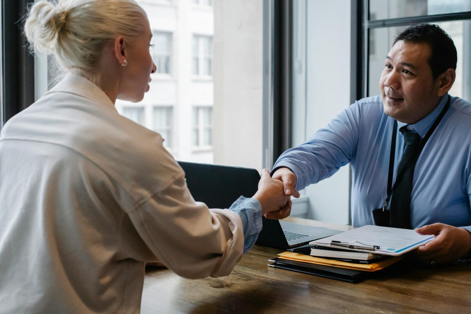 The Unwritten Rules of the Italian Workplace (and How to Navigate Them)