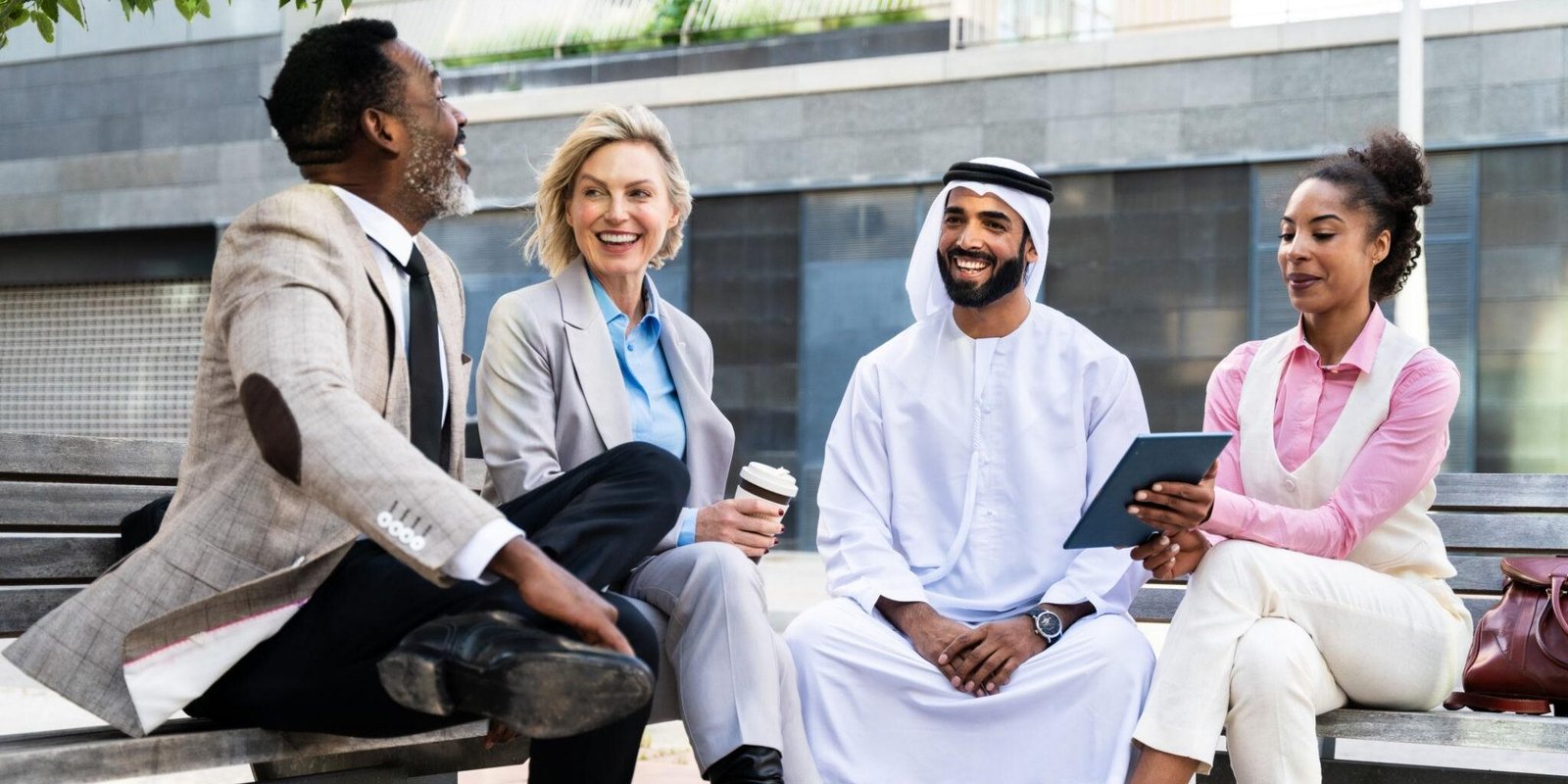 Cultural Differences in the UAE: The Essential Guide Every Foreigner Must Read