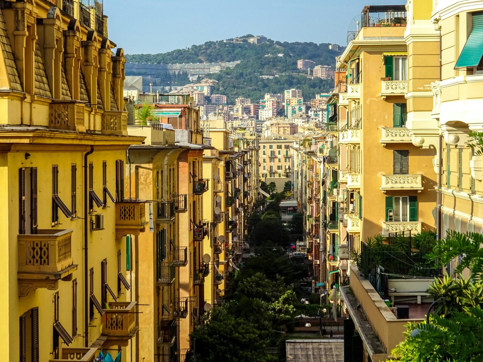 Hidden Italy: The Neighborhood Rituals Every Expat Misses in Their First Year