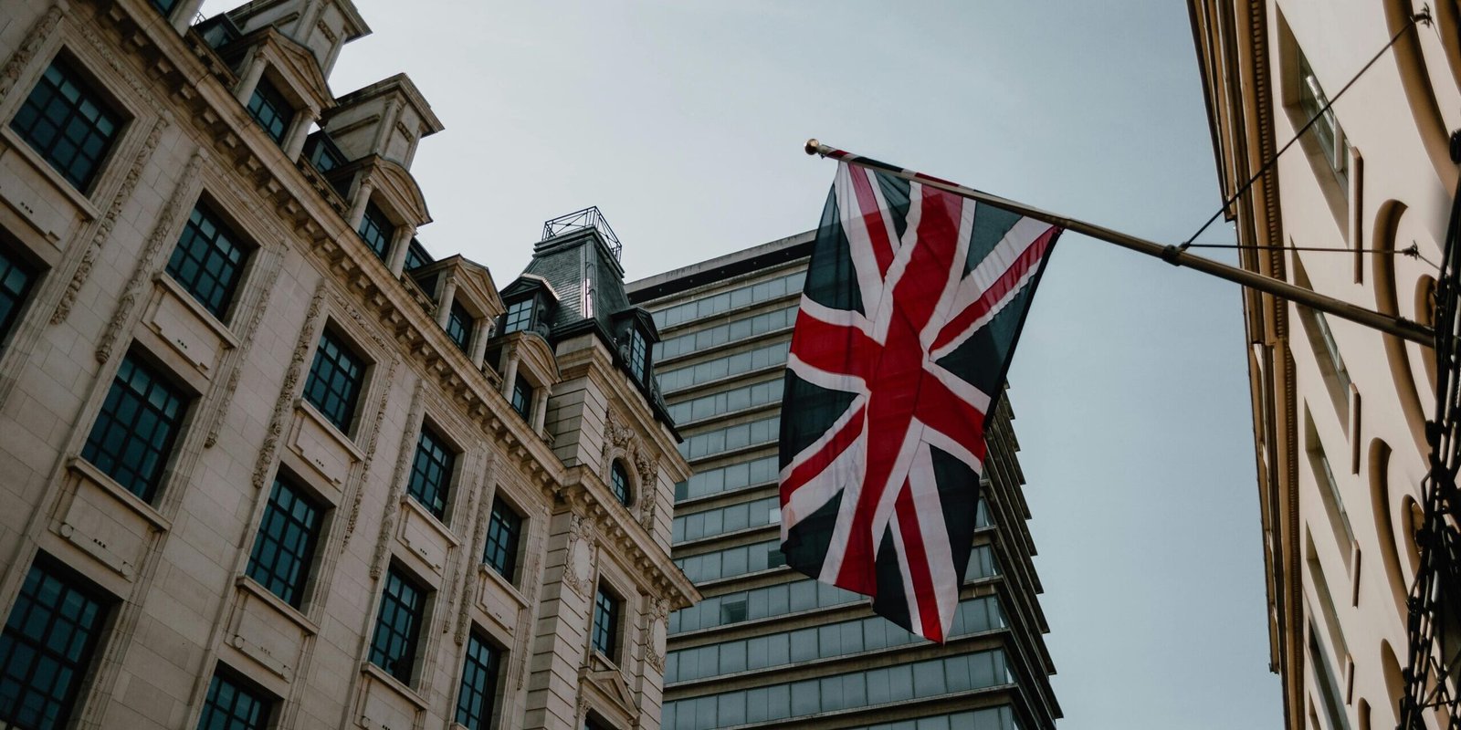 Beyond the Pub: Unexpected Ways Expats Are Actually Building Real Friendships in Britain