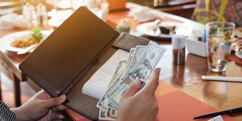 Tipping Culture in the USA: The Essential Guide Every Visitor Must Read