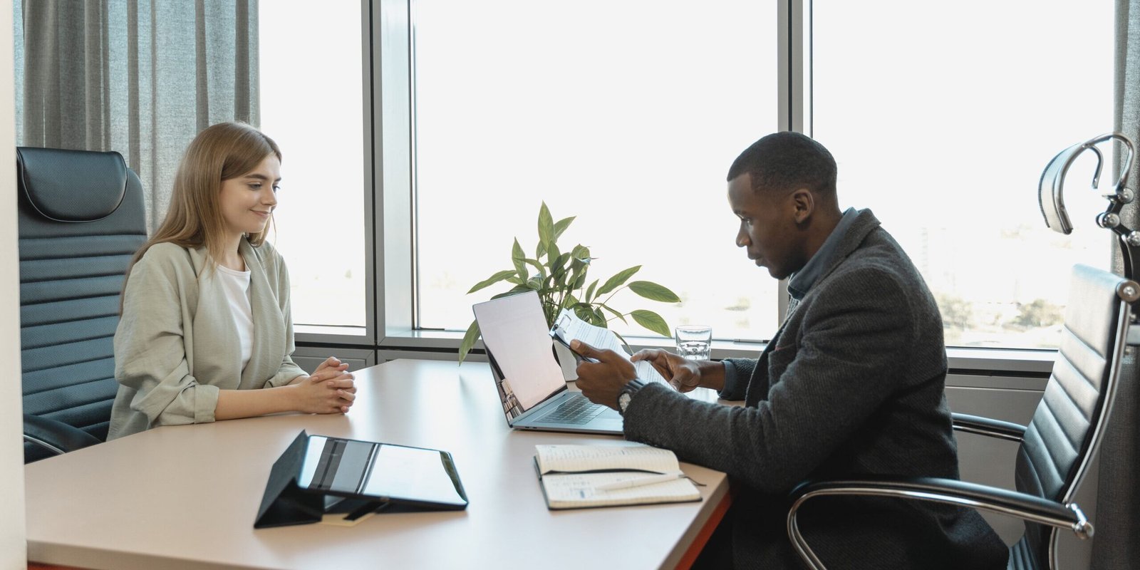 How to Write a CV in France for Foreigners (And Actually Get Callbacks)